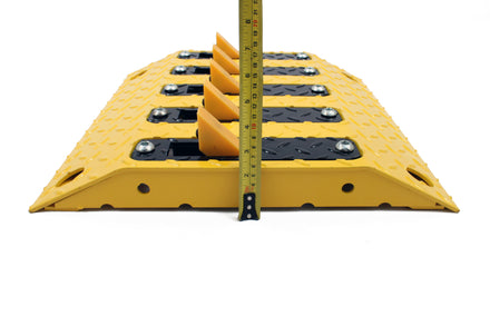 Car & HGV One-Way Flow Ramp Surface Mount With Reflectors