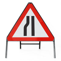 Road Narrows Left Sign - Zintec Metal Sign Dia 517 Face | 750mm