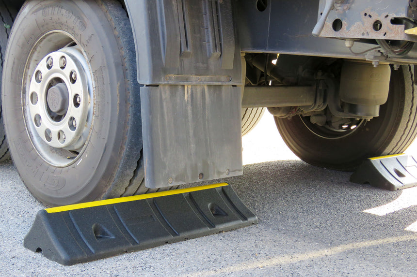 Traffic-Line Heavy-Duty HGV Wheel Stopper