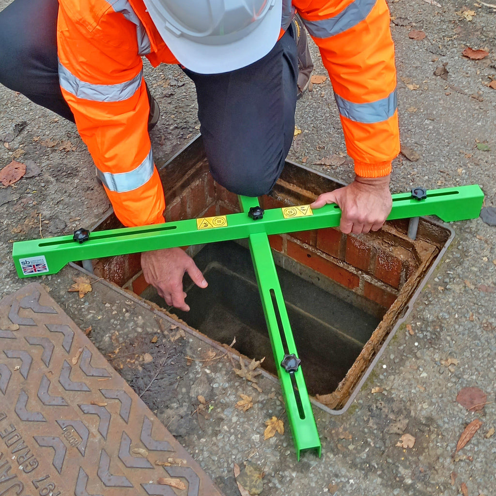 Manhole Guardian™ - Open Manhole Safety Frame