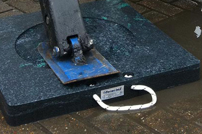 Tufftrak Square Outrigger Pads Carry Handle