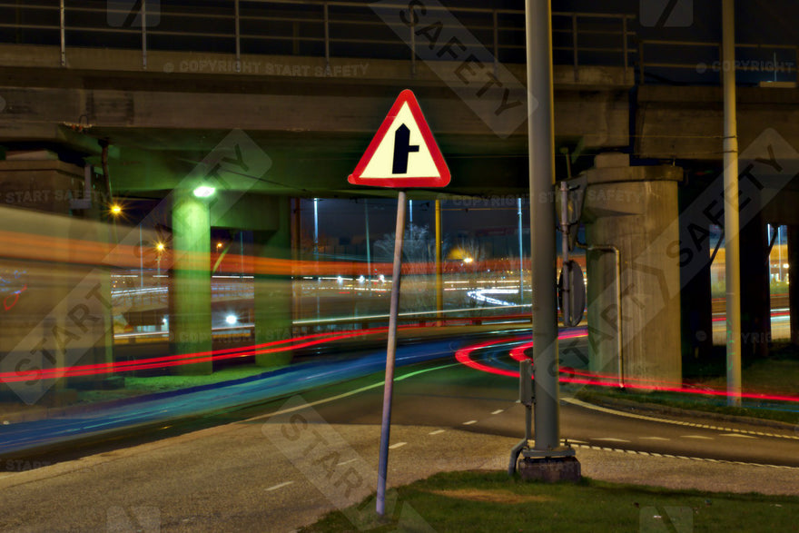 Traffic joining from the right onto main carriageway warning sign in use