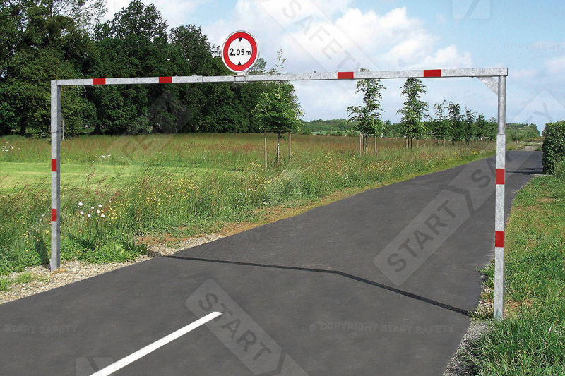 Procity Economy Swivel Height Restrictor Barrier On An Access Road