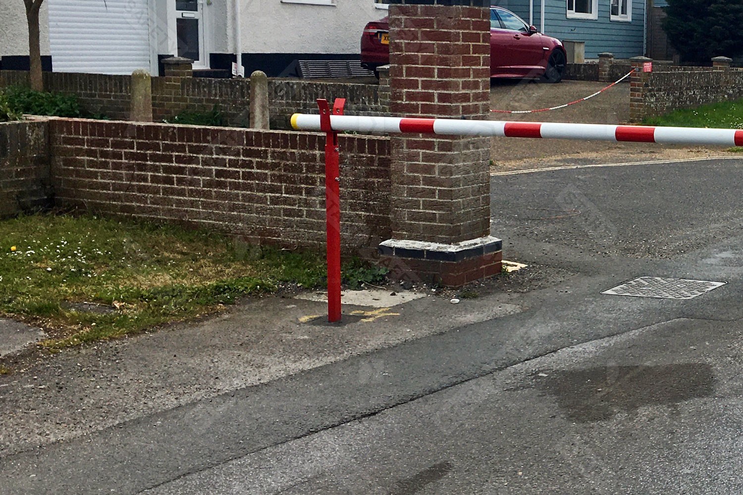Autopa Manual Arm Barrier Catch Post Concreted in