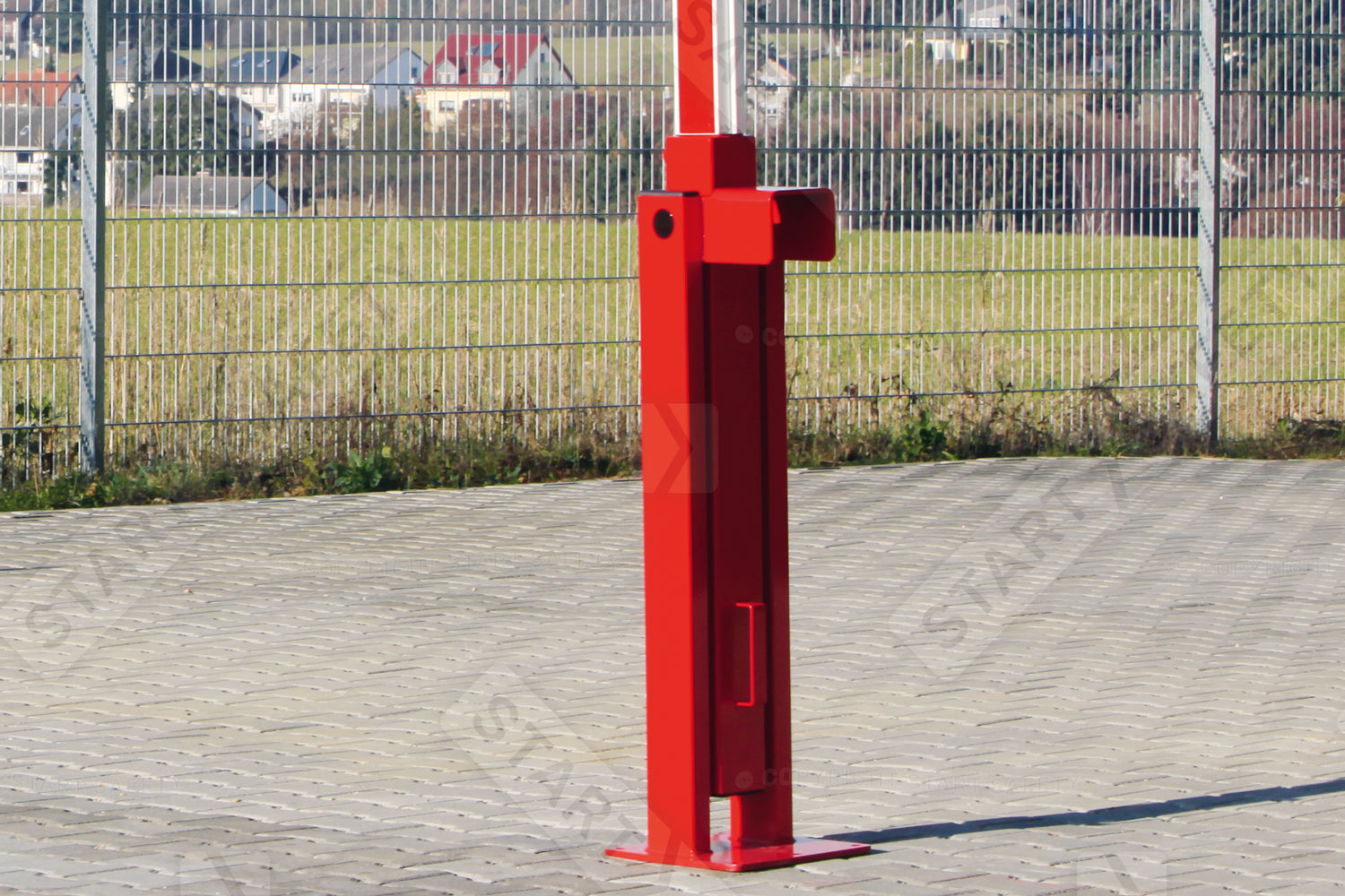 Counterweight barrier with Boom up