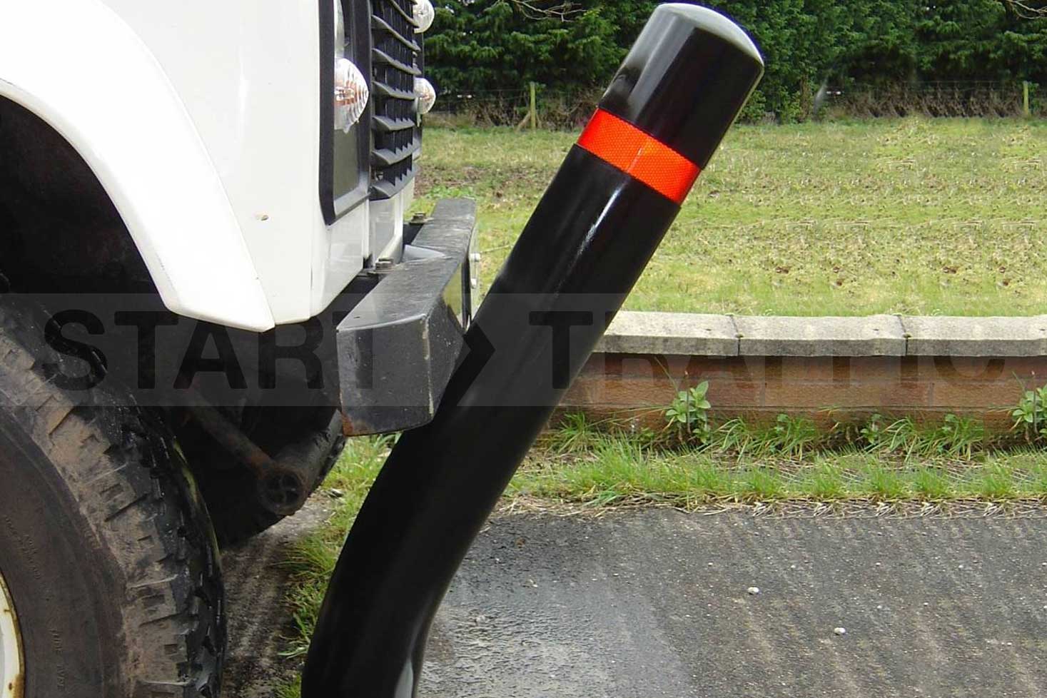 ImpactFlex Bollard Being Pushed over by Land Rover