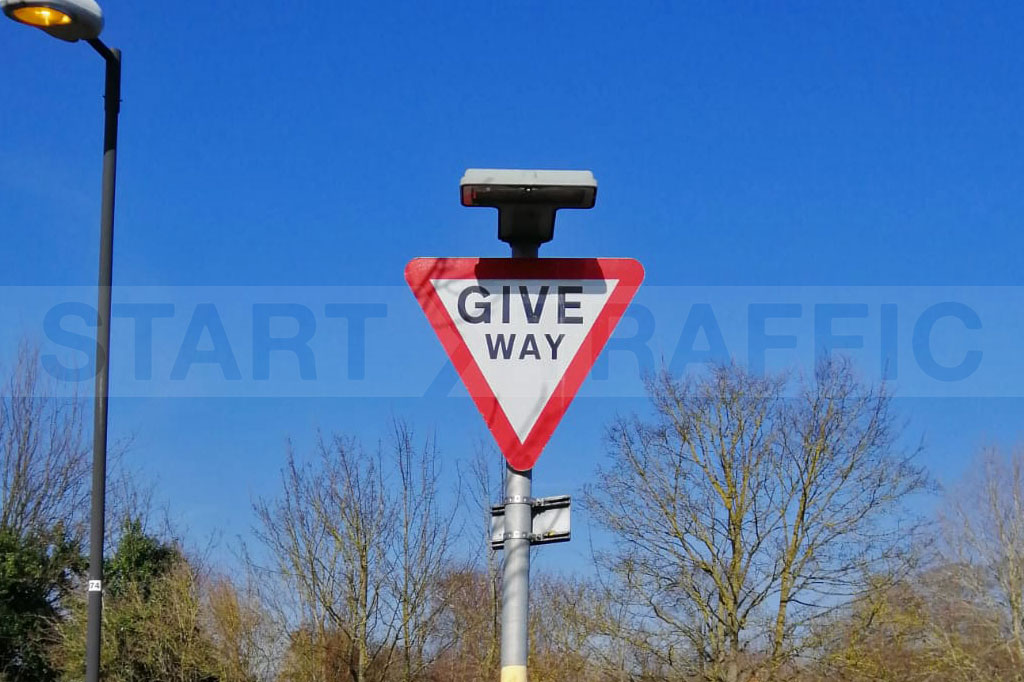 Post Mounted Give Way Sign