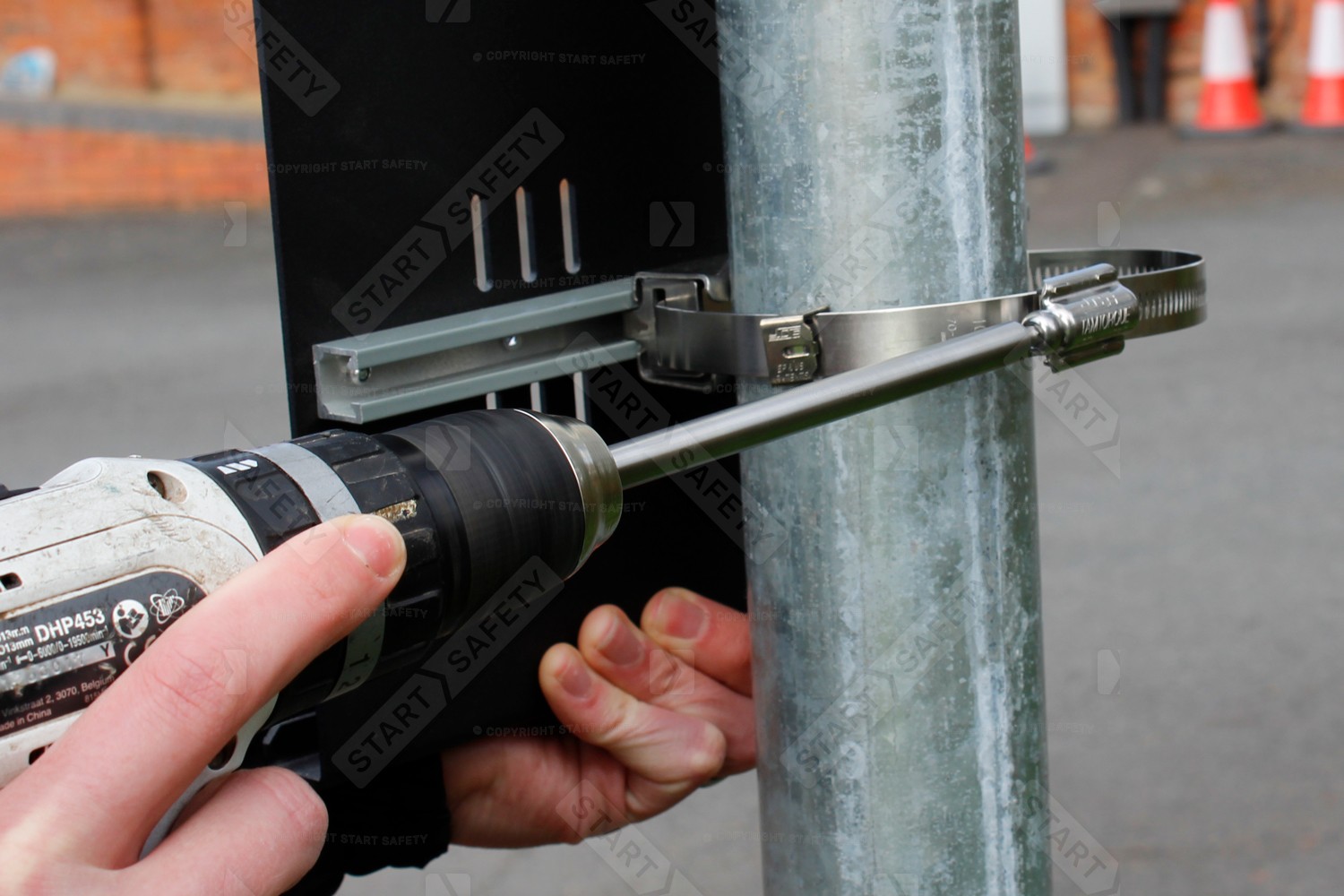 JCS Tamtorque Anti Tamper Security Fixing Clip Used To Fix A Speec Camera