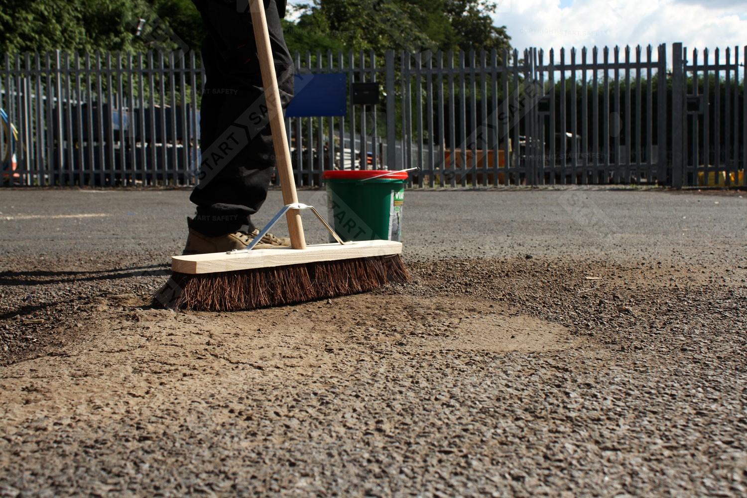 Large stiff Broom For Outdoor Sweeping