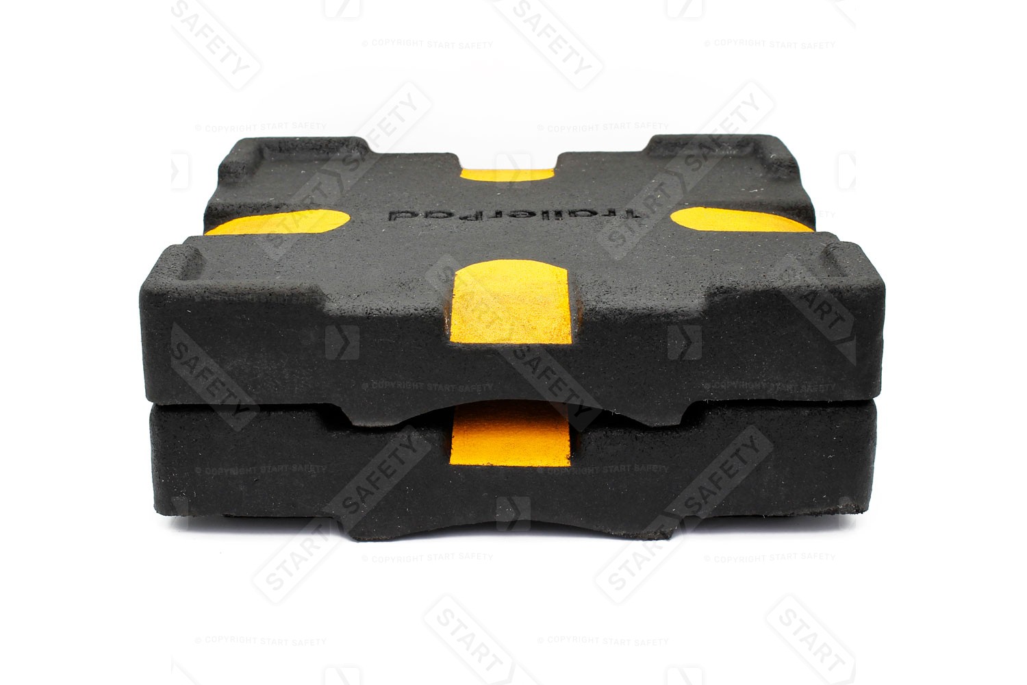 Stackable Design Of The Trailer Pad