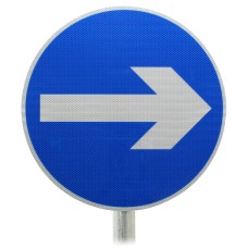 One Way Sign Round Post Mounted Diagram 606 R2/RA2