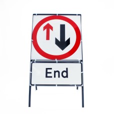 Give Way To Oncoming Traffic Sign with End Plate Diagram 615