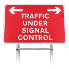 Traffic Under Signal Control' Sign Diagram 7021 |Quick Fit (face only) | 1050x750mm