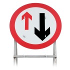 Give Way To Oncoming Traffic | Quick Fit Sign Face Dia. 615 (face only) | 750mm