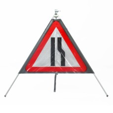 Road Narrows Right Sign dia. 517 - Classic Roll Up Sign / RA1