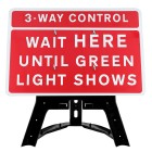 3/4-Way Control Wait Here Until Green Light Shows Sign QuickFit EnduraSign Dia. 7011.1 | 1050x750mm