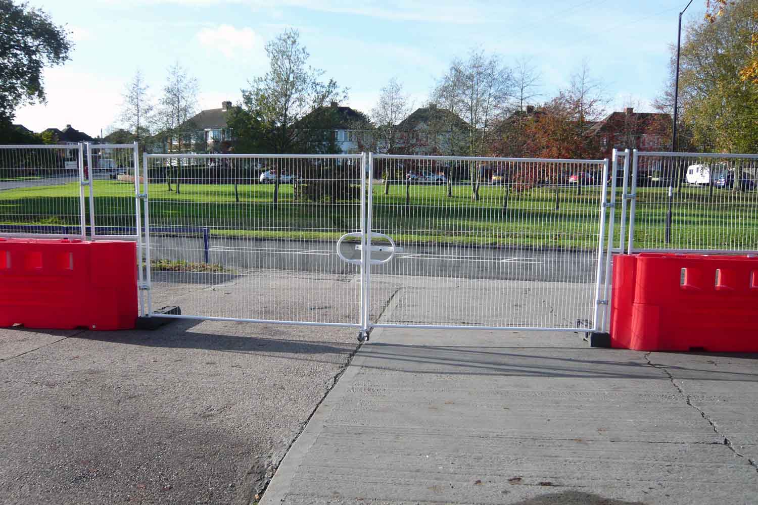 RB2000 Gates can be added for site access