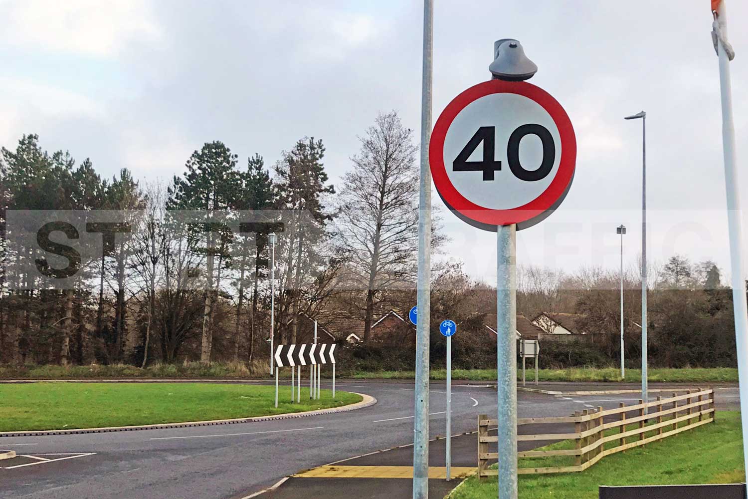 40MPH Speed Sign Road Grade CE MarkedReflective Various Sizes Post Mounted 
